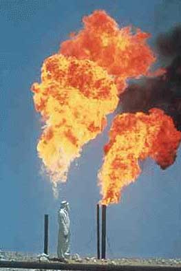 La Libye flambe, le prix du pétrole aussi