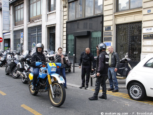Paris : quand un élu municipal découvre la moto