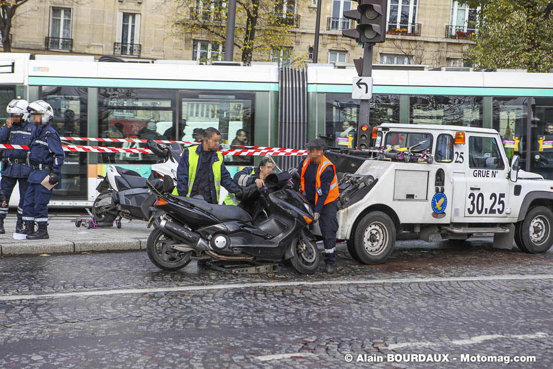 Salon moto de Paris 2015 : gare au stationnement (...)