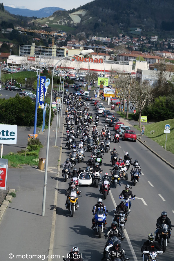 Manifestation FFMC 43 : 300 motards en route vers la (...)