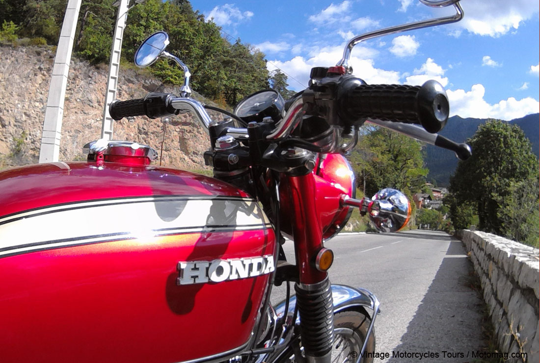 Balade épicurienne à moto vintage en Corse