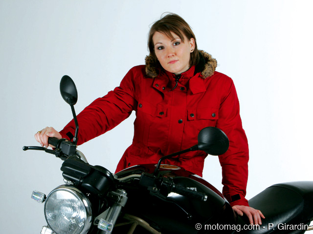 Vêtements moto féminins urbains : les motardes retournent (...)