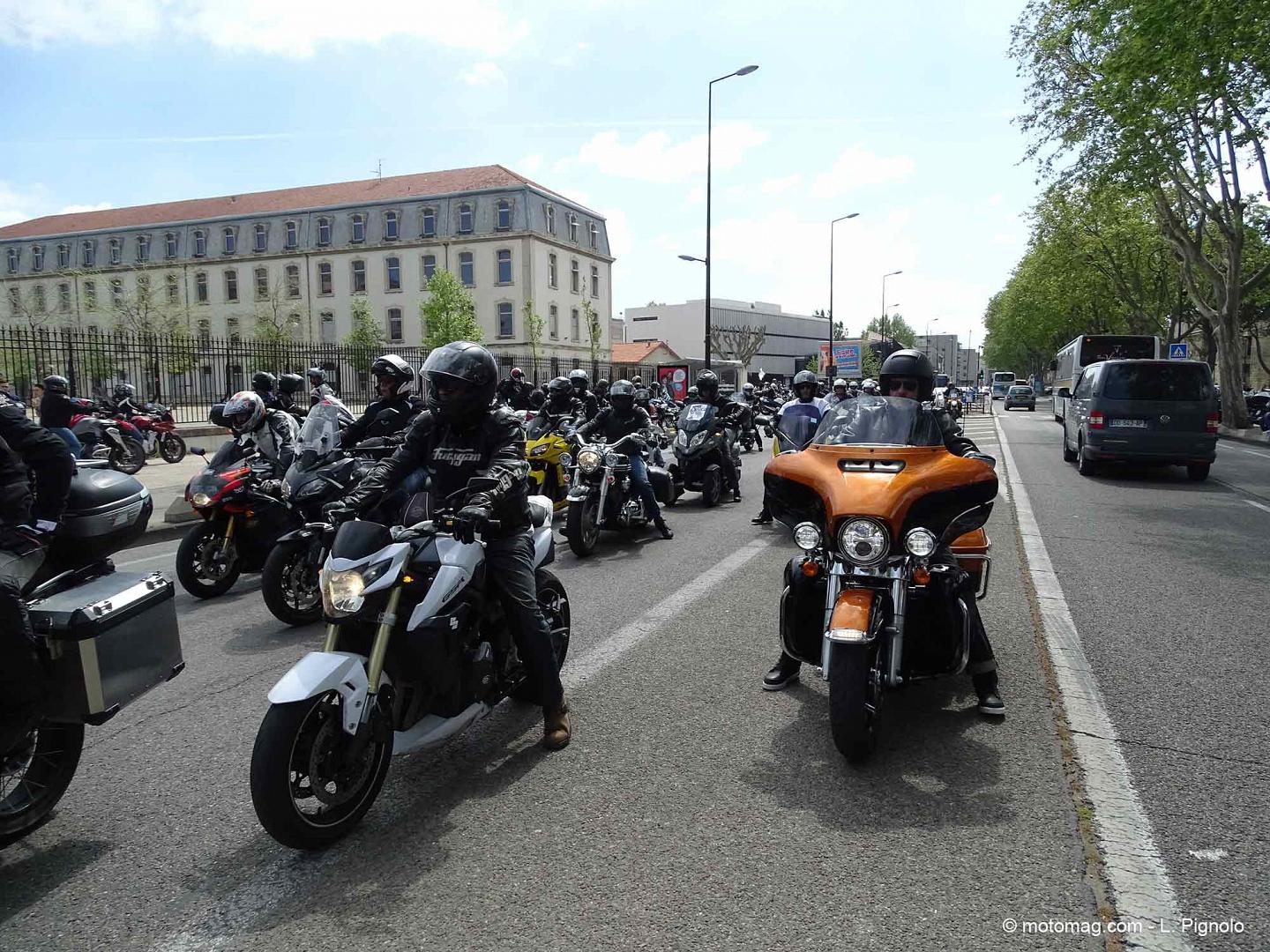 Manif FFMC 84 : 450 motards à Avignon contre le contrôle (...)