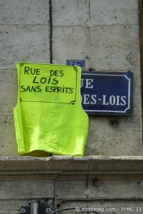 Manif 18 juin Bordeaux : rue des Lois sans Esprit
