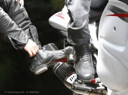 Conso : 12 paires de bottes touring moto à l'essai