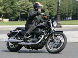 Harley-Davidson 883 Sportster