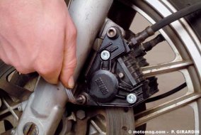 Dégripper les étriers de frein de sa moto
