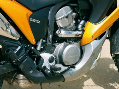 Honda 700 Transalp : moteur un peu juste