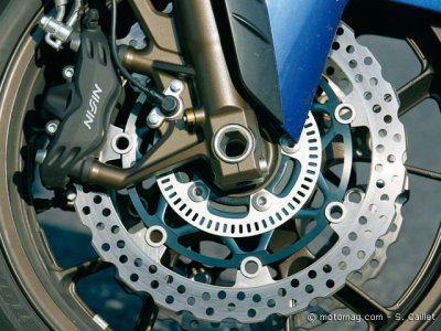 Kawasaki ZZR 1400 : freinage au rendez-vous