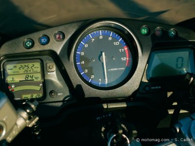 Honda CBR1100 XX : tableau de bord