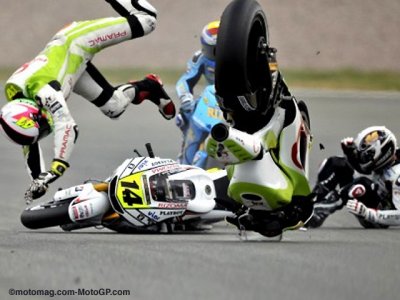 DVD MotoGP saison 2010 crash spectaculaire