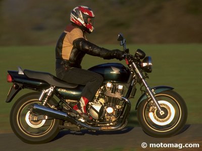 Honda CB 750 Seven Fifty : discrète et élégante