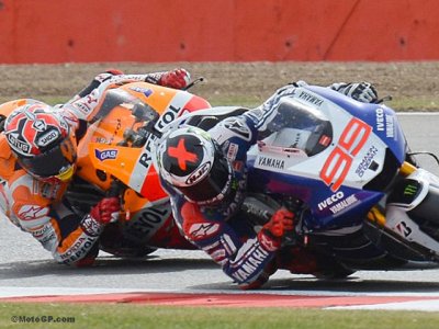MotoGP Silverstone : le coude par terrel