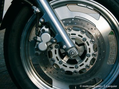 Yamaha 1200 Vmax - Success story : frein avant