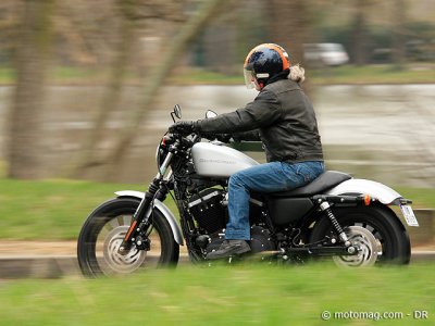 Essai Harley 883 Iron : position de conduite