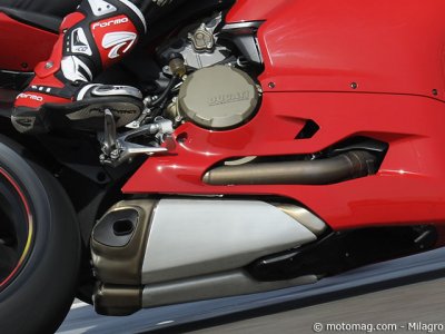 Essai Ducati 1199 Panigale S : sous le moteur