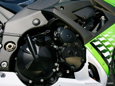 Kawasaki ZX-10R : moteur, peut mieux faire