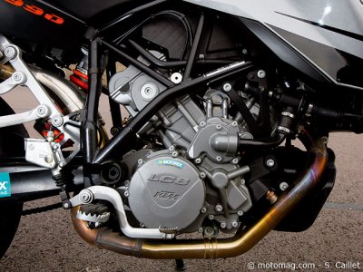 Essai KTM 990 SMT : joussif LC8