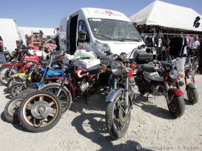 Coupes Moto Légende : village exposants