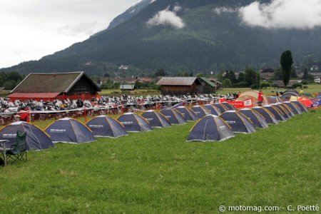 BMW Days 2011 : camping du staff Metzeler