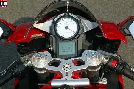 Ducati 999 Superbike (B) : à bord