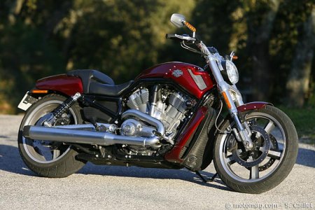 Essai Harley V-Rod Muscle : look dragster