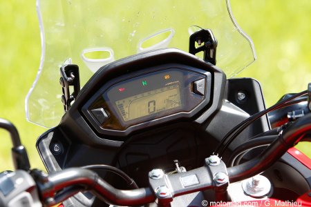 Honda CB 500 X : tableau de bord