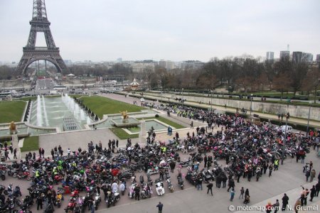 Toutes en moto 2013 Paris : sous la dame de fer