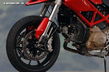 Ducati 1100 Hypermotard : freins
