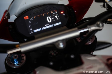 Ducati Monster 1200 R : instrumentation TFT