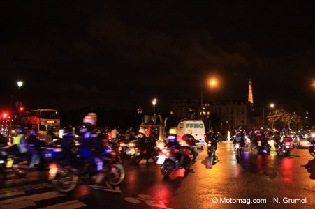 2e Nuit 2-roues à Paris : Tour Eiffel