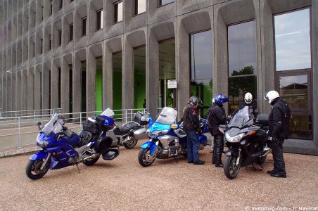 Motard d’un jour en Seine-Saint-Denis : sur des motos confortables !