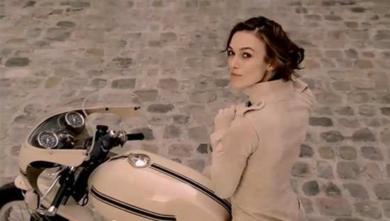 Chanel et la Ducati 750 SS : la vidéo intégrale