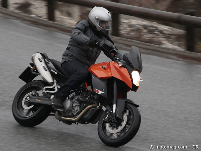 KTM 990 SMT