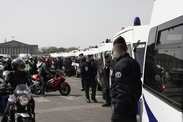 Manif à Paris : face à face tendu avec les policiers