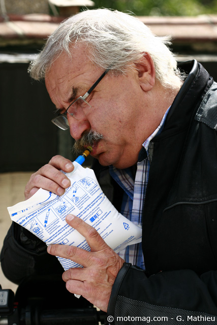Alcool : les éthylotests bientôt obligatoires dans les (...)