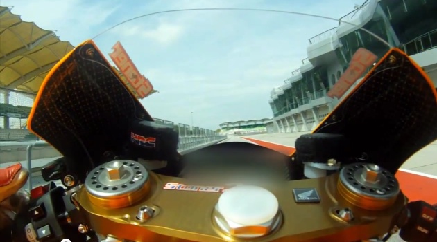 Vidéo embarquée : un tour de circuit à Sepang avec Casey (...)