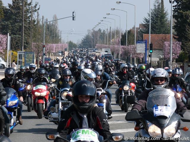Manif moto 24 mars Bourges et Châteauroux : 1300 motards (...)