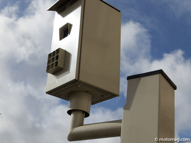 Vers la fin des radars de feux rouges ?