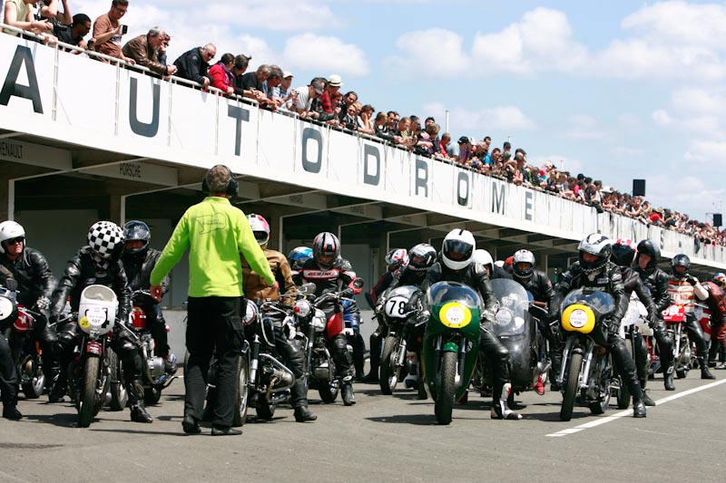 Iron Biker 2012 : 6000 motards caractériels à Montlhéry