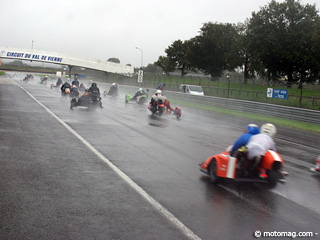 Championnat VMA Side-car : finale humide au Vigeant