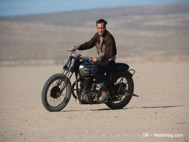 Ciné et moto : Joaquin Phoenix chevauche une Norton dans (...)