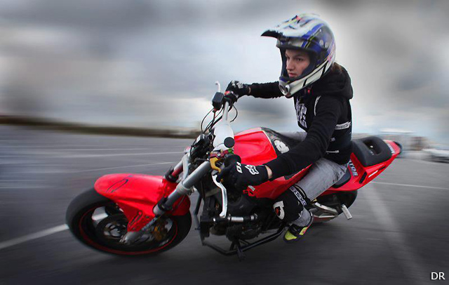 Femme & moto : découvrez les figures de Sarah (...)