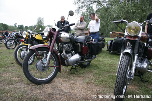 1er rassemblement des Royal-Enfield Bullet