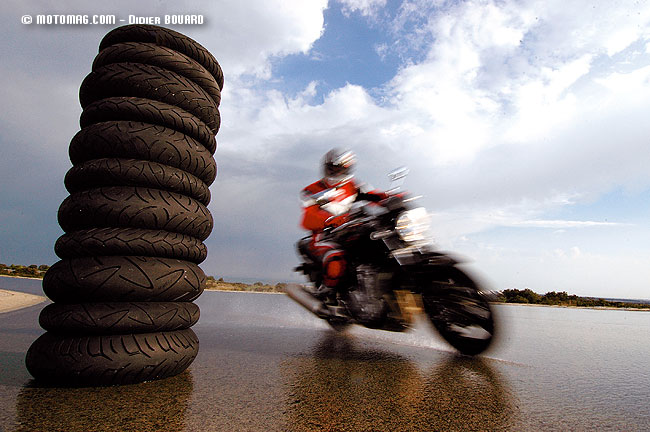 Test pneus sport-touring et roadsters