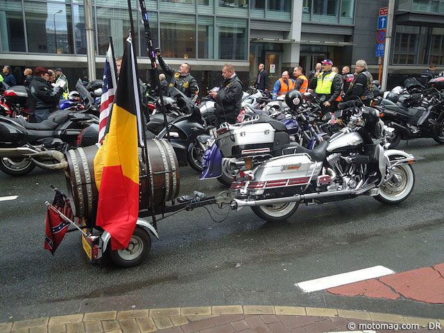 Belgique : plus de 1000 motards contre le contrôle (...)