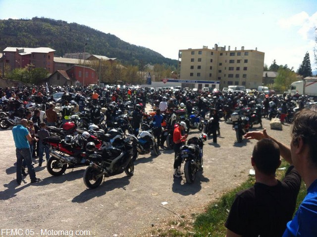 Manifestation FFMC 05 : 450 motards à Gap
