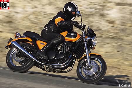 Triumph 900 Thunderbird Sport