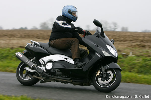 Yamaha T-Max 500 au GPL