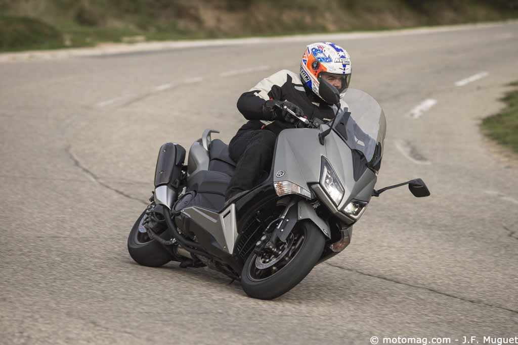 Essai Yamaha TMax 530 : toujours en course